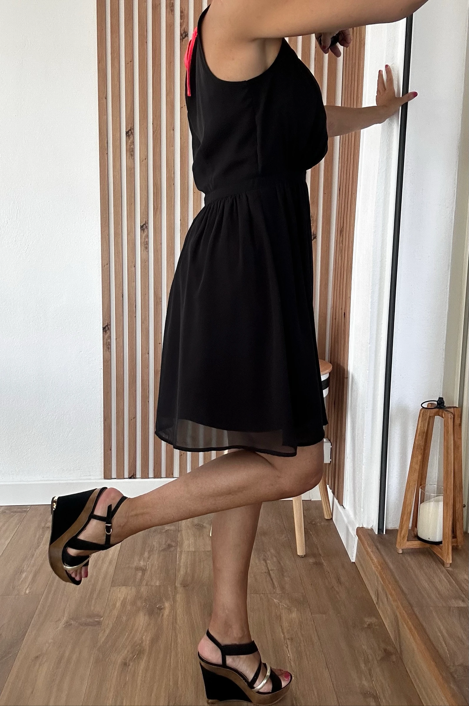 Fluid black dress Only size 38 – Like new – photo 3